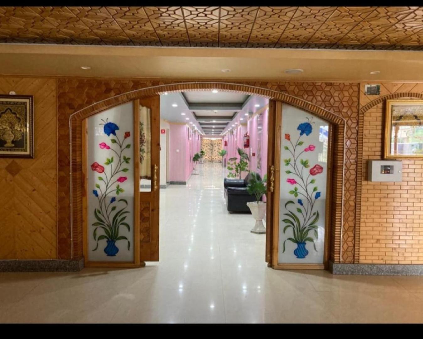 Hotel Shefaf Durgjan Zewnętrze zdjęcie