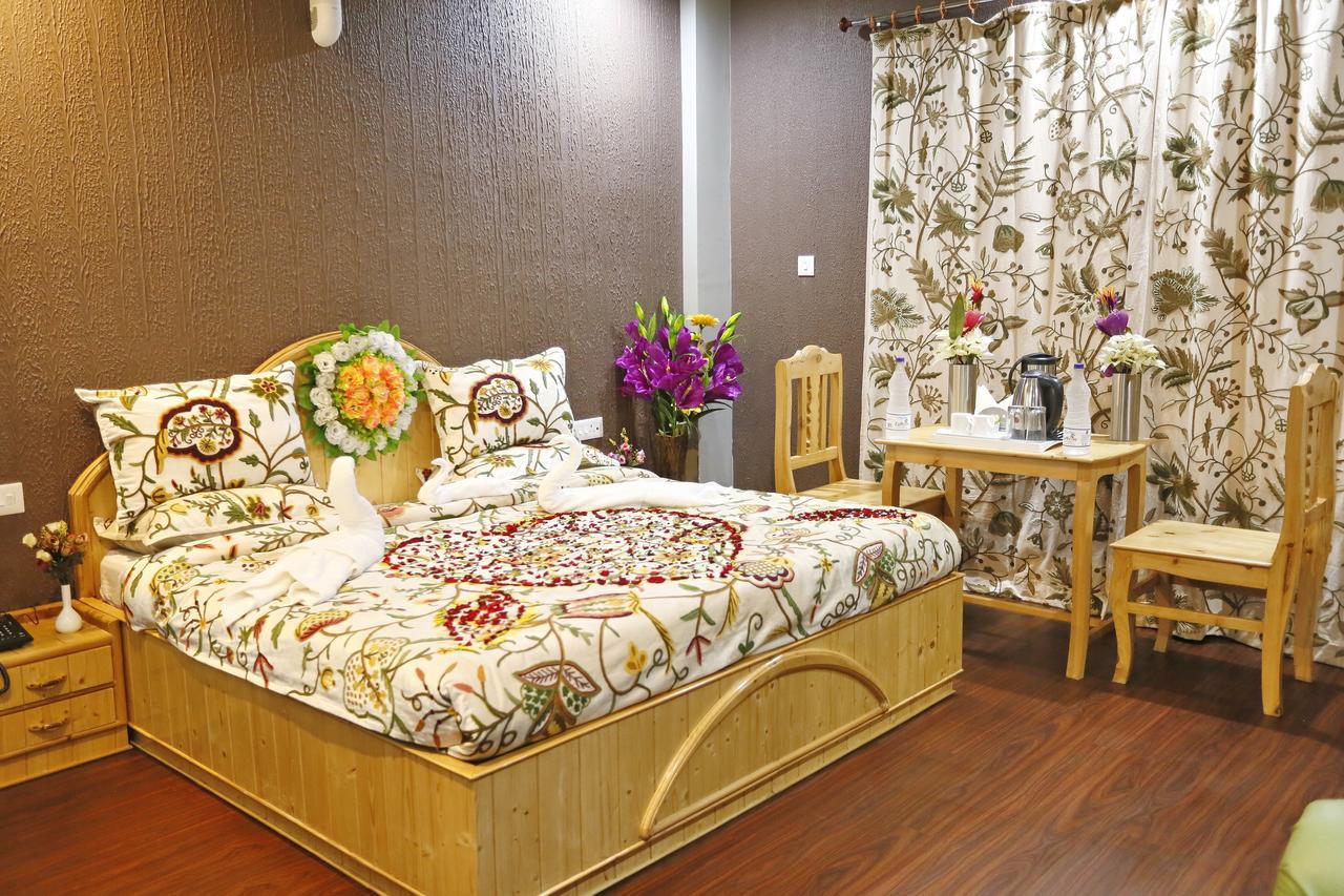 Hotel Shefaf Durgjan Zewnętrze zdjęcie