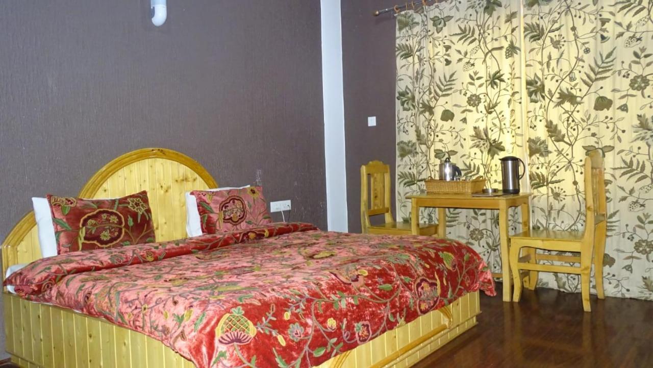 Hotel Shefaf Durgjan Zewnętrze zdjęcie
